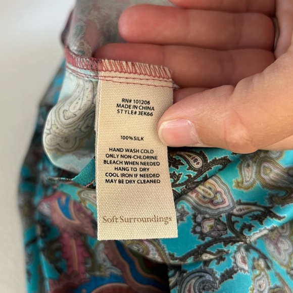 Soft Surroundings Lilit Silk Paisley Pattern Button Up Shirt Size XS Petite - Picture 10 of 10